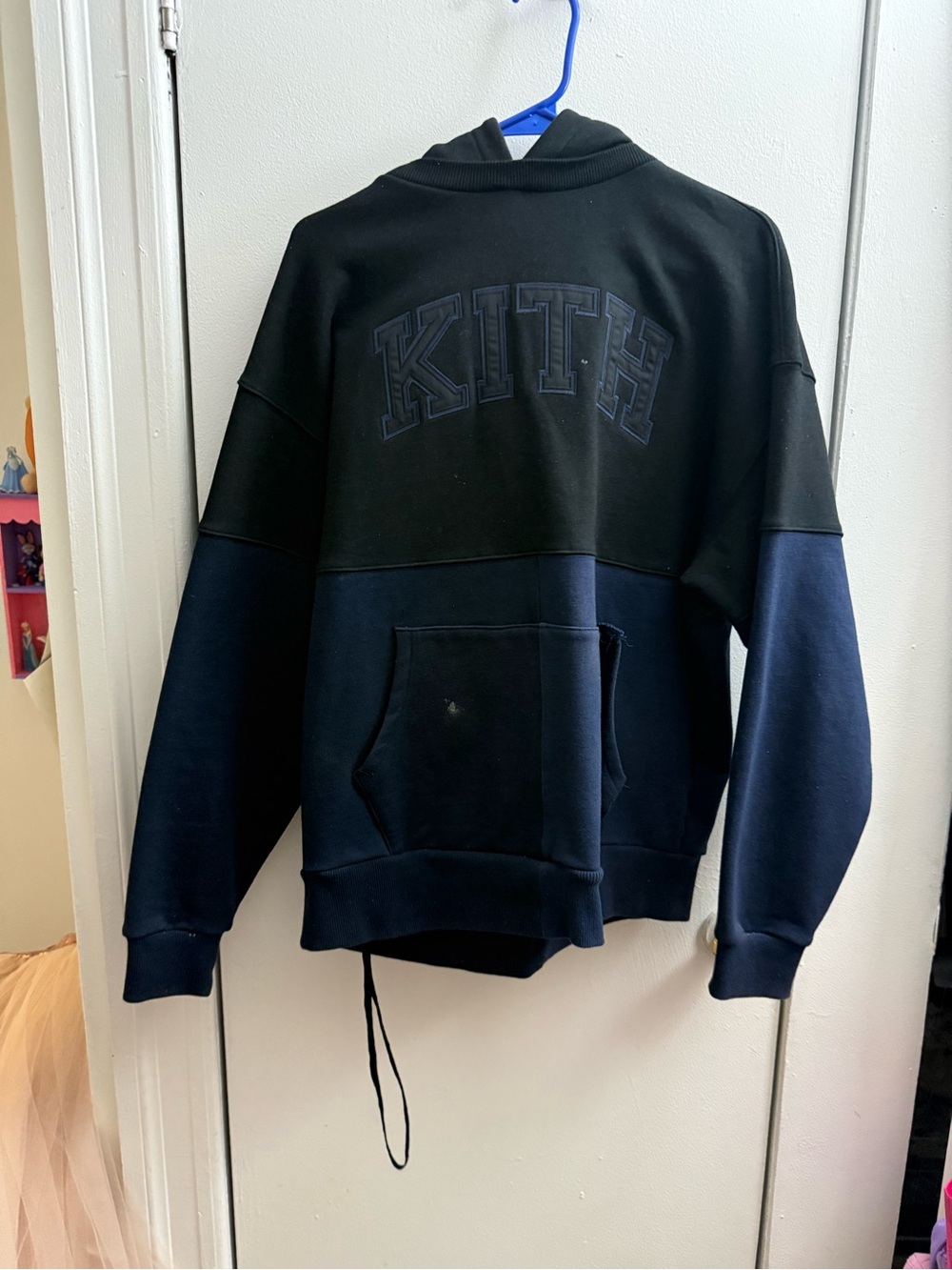 Kith Black and Navy Colorblock Arch Logo Crewneck